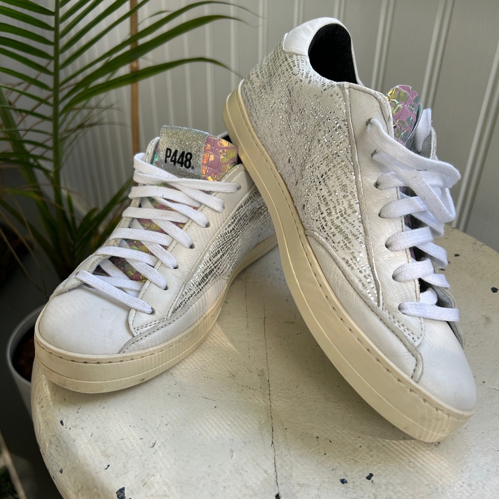 P448 John sneaker, size 37